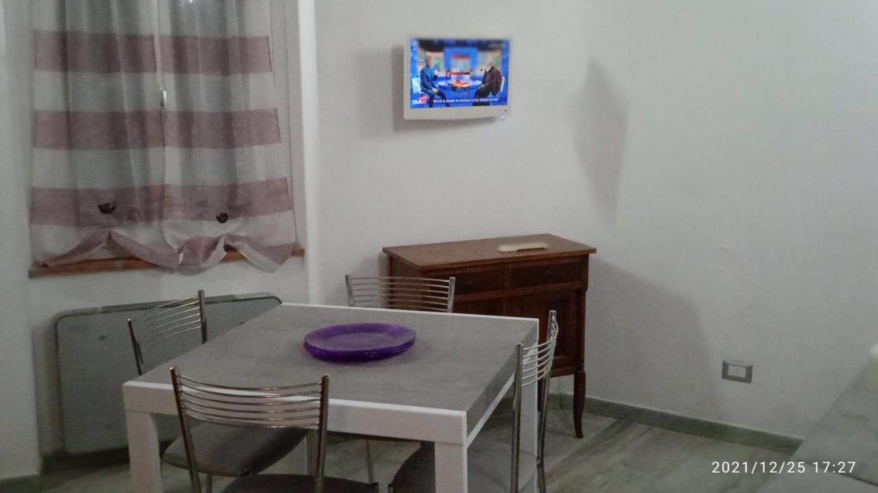 La Casa Di Lisa Apartment Суверето Екстериор снимка